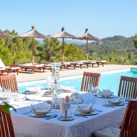 San Josep 6-bed Sleeps 14 Pool & Sea View וילה