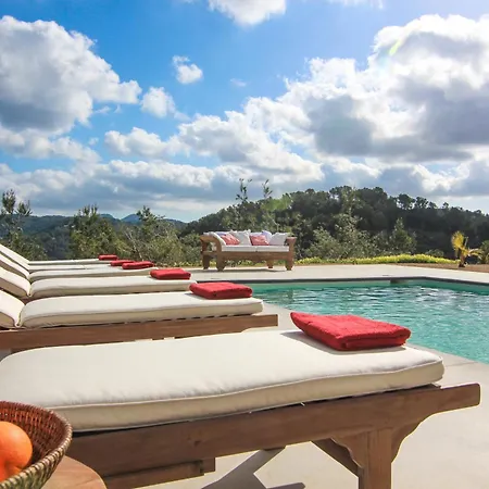 San Josep 6-bed Sleeps 14 Pool & Sea View *